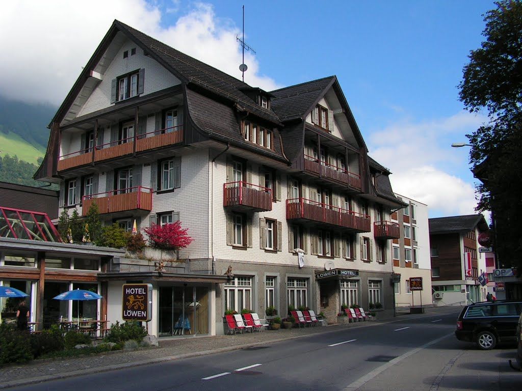 Hotel Lowen Lungern Exterior photo